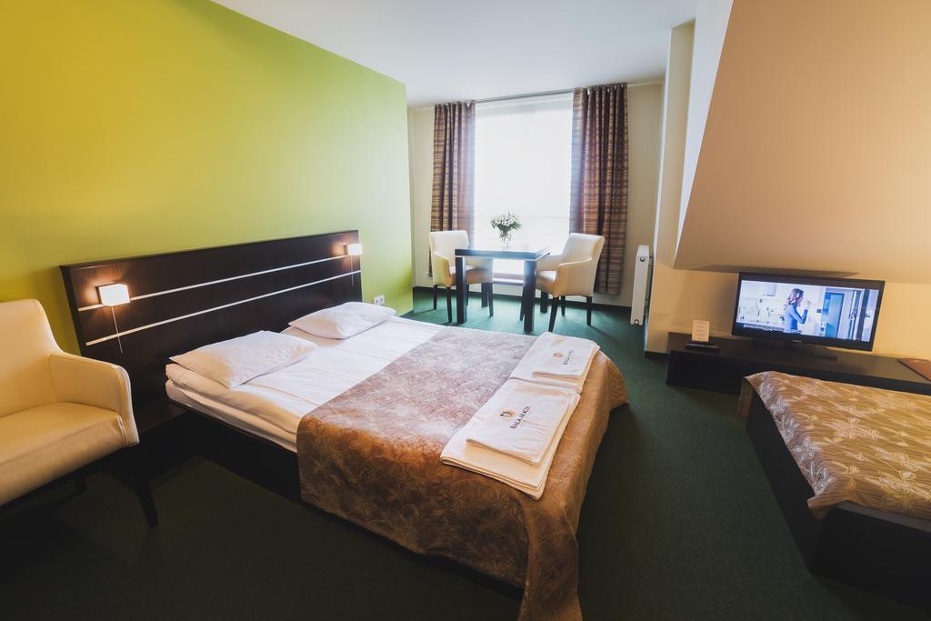 Biala Akacja Resort & Business Prudnik Kültér fotó
